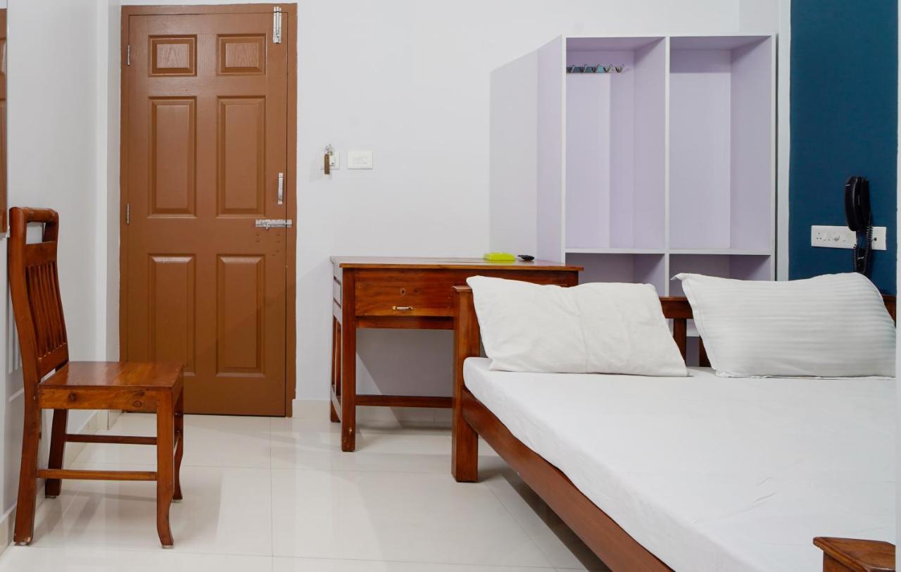 Reach Residency Hotel Kochi Ngoại thất bức ảnh