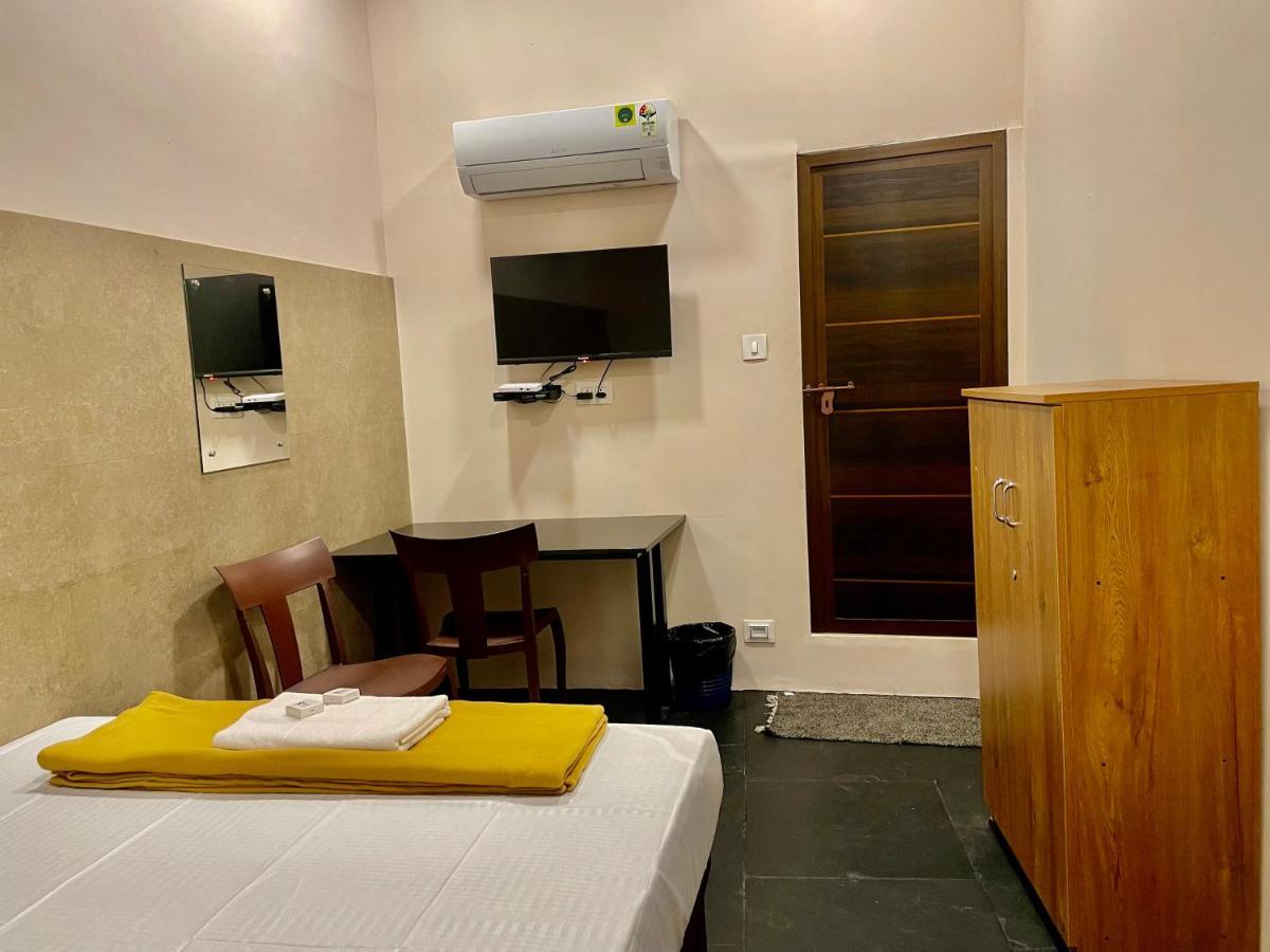 Reach Residency Hotel Kochi Ngoại thất bức ảnh