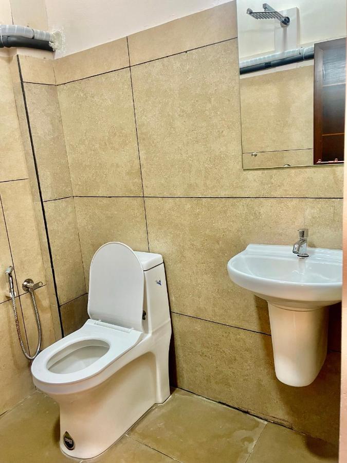 Reach Residency Hotel Kochi Ngoại thất bức ảnh
