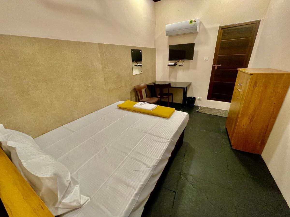 Reach Residency Hotel Kochi Ngoại thất bức ảnh