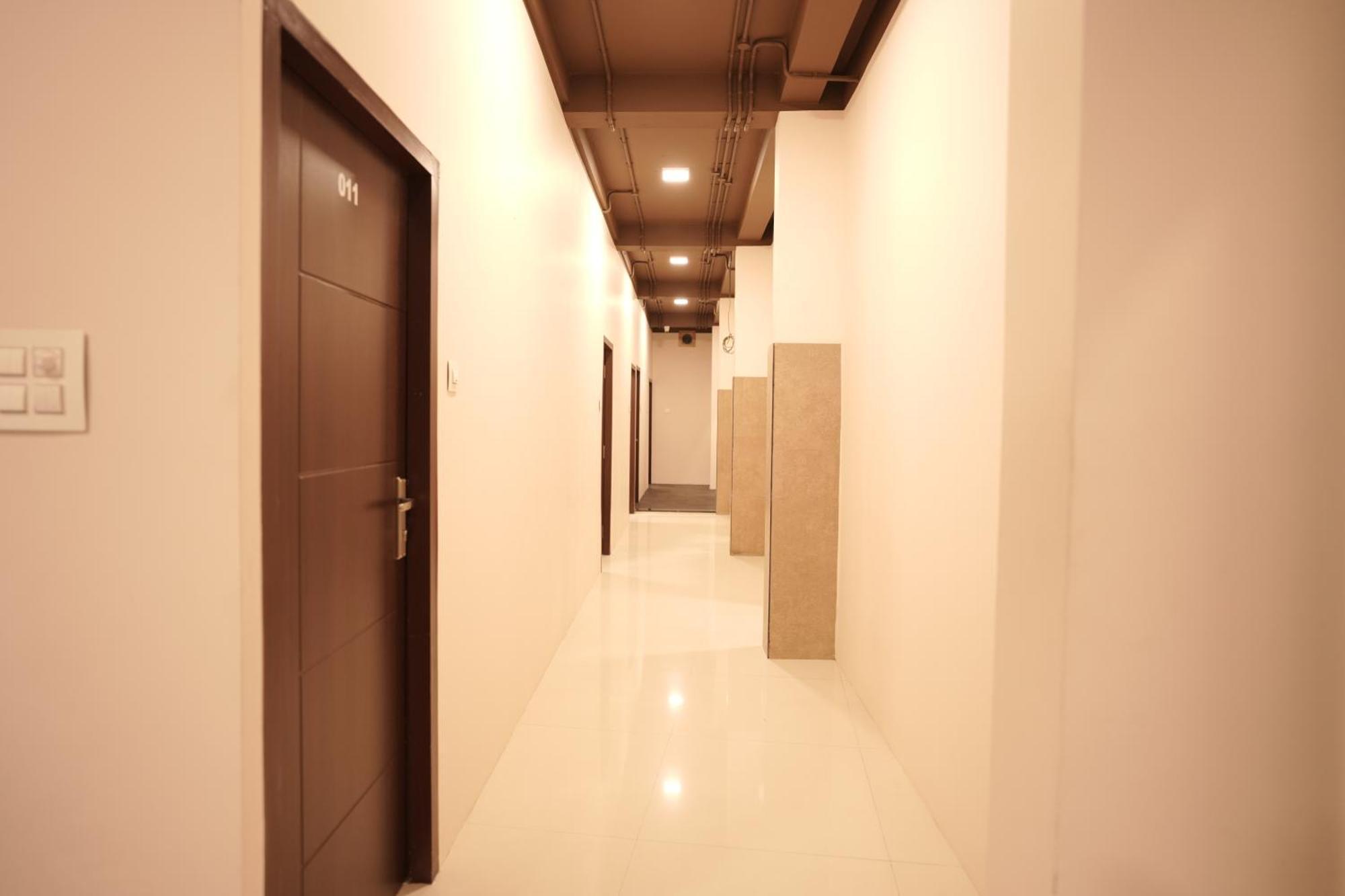 Reach Residency Hotel Kochi Ngoại thất bức ảnh
