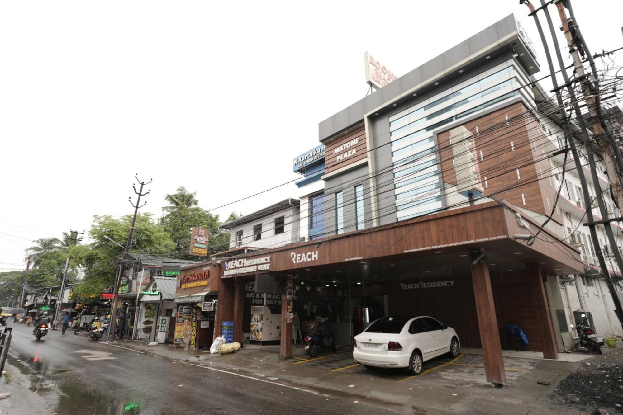 Reach Residency Hotel Kochi Ngoại thất bức ảnh