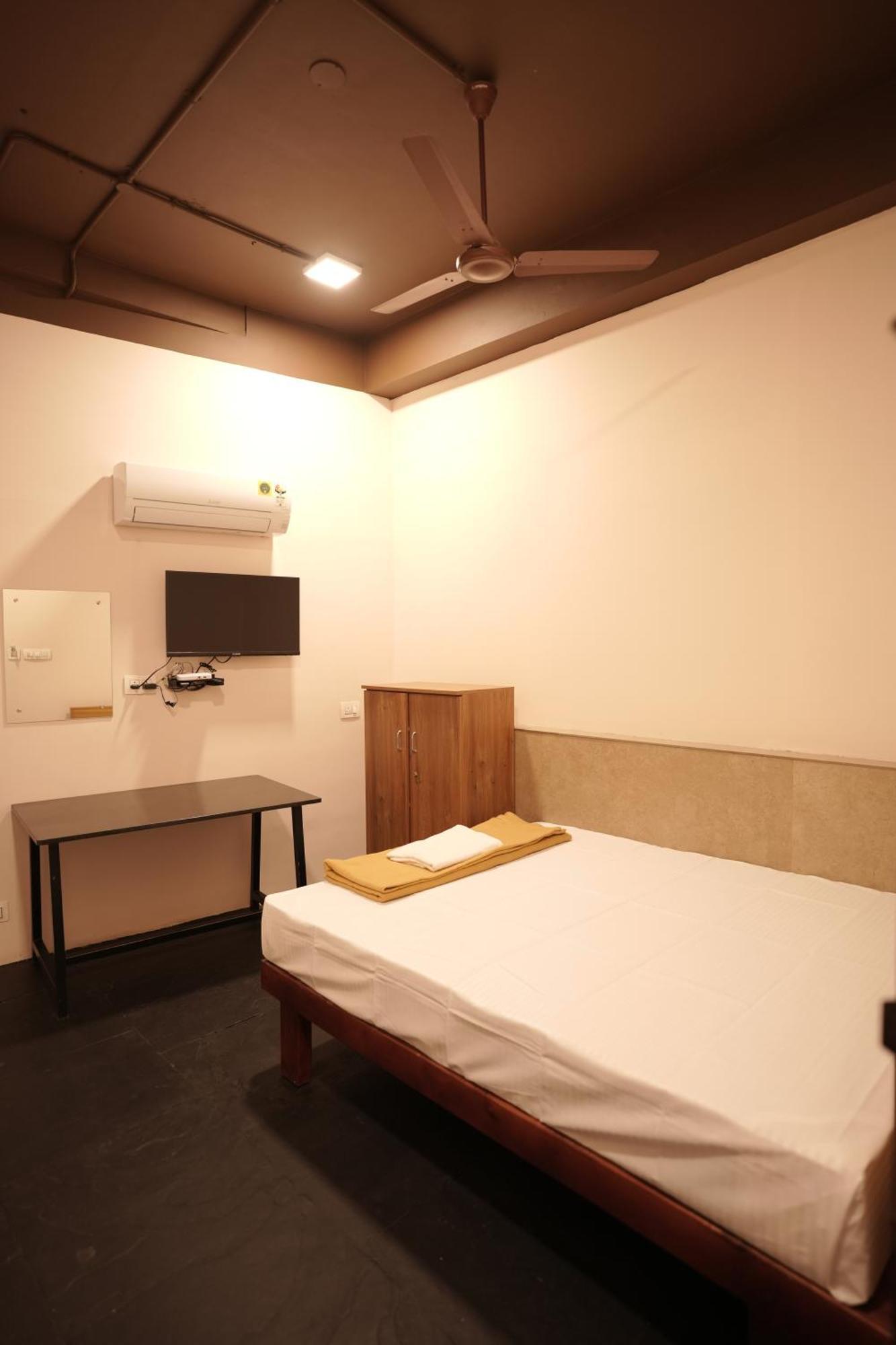 Reach Residency Hotel Kochi Ngoại thất bức ảnh